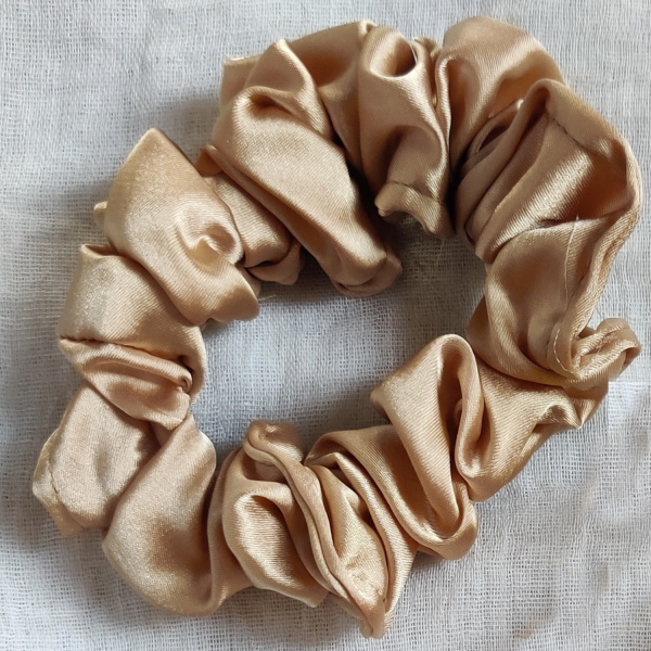 Satin Scrunchie Mocha